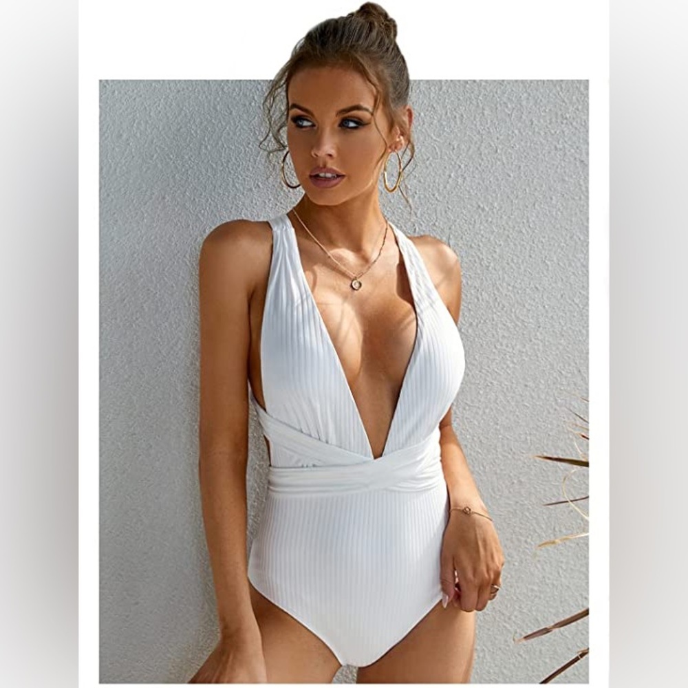 MOLYBELL | Women One Piece White Swimsuit | Size Large
